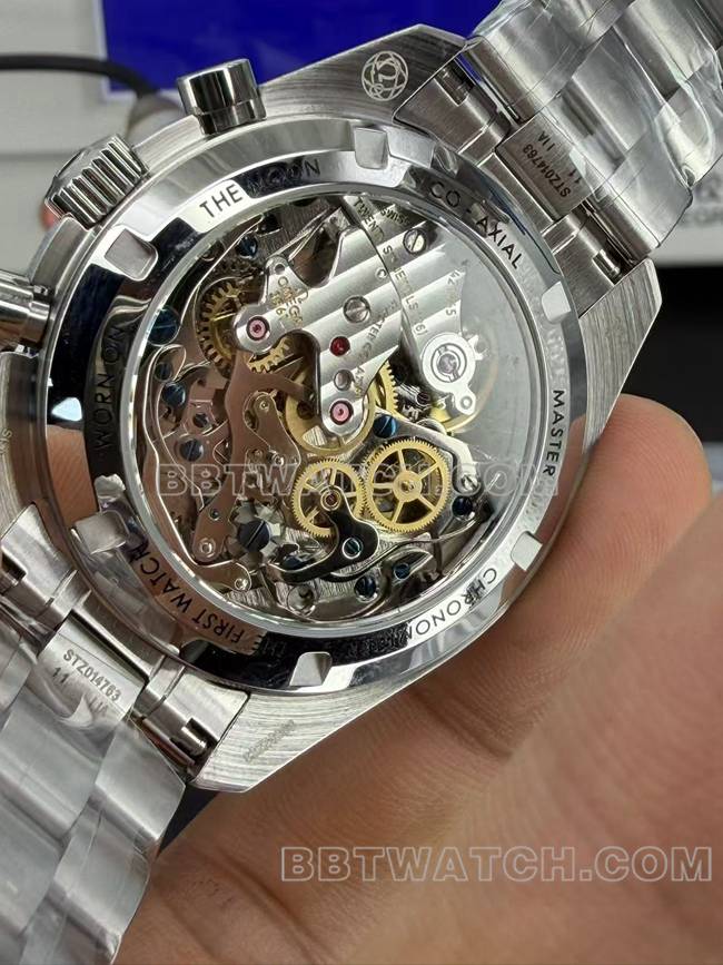 超级克隆手表超霸N1厂欧米茄白盘钢带款背面实拍图