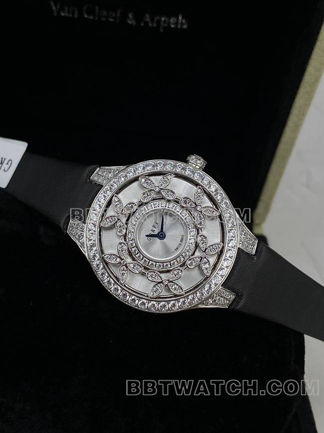 1:1复刻手表格拉芙VCA厂蓝宝石钻石33mm石英机芯正面实拍图