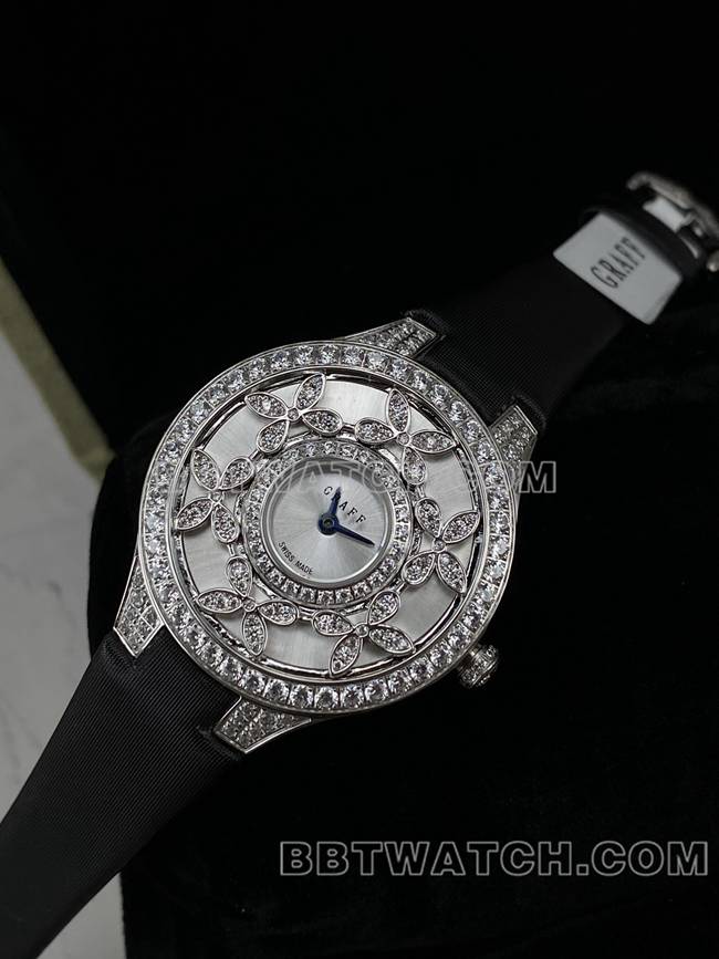 1:1复刻手表格拉芙VCA厂蓝宝石钻石33mm石英机芯正面实拍图