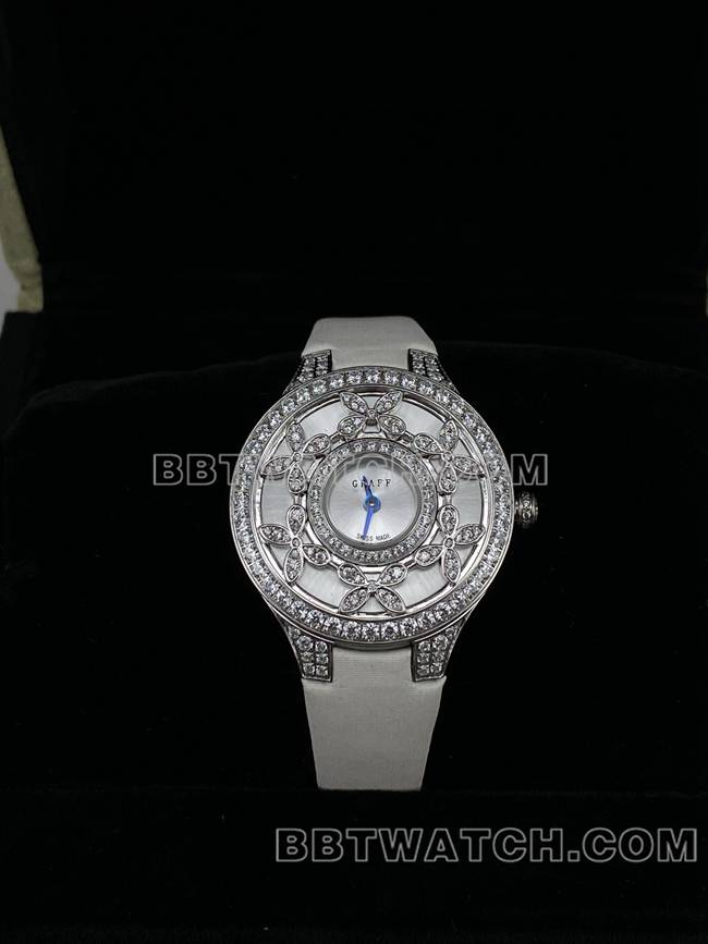 超级克隆手表VCA厂格拉芙蓝宝石钻石33mm石英机芯正面实拍图