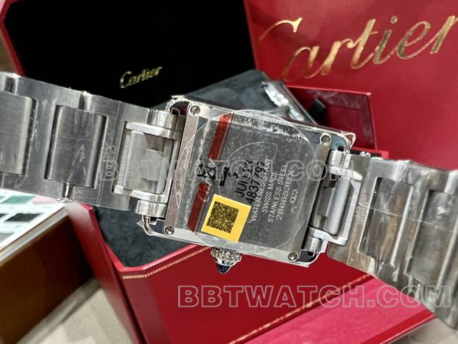 超级克隆手表坦克DR厂卡地亚银白盘石英钢表带背面实拍图