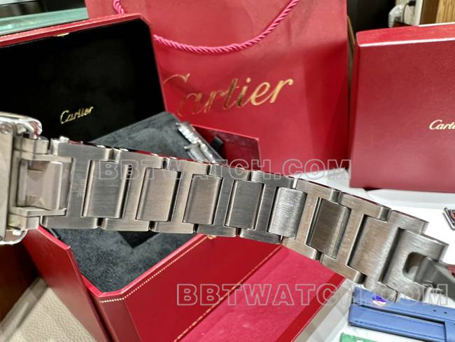超级克隆手表坦克DR厂卡地亚银白盘石英钢表带表带实拍图