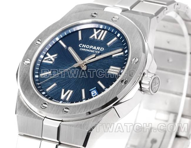 超级克隆手表雪山傲翼GH厂萧邦蓝盘41mm正面实拍图