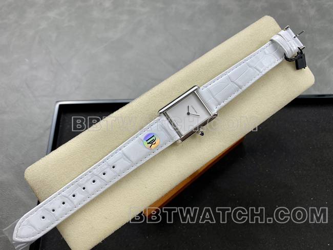 超级克隆手表DR厂卡地亚坦克白盘石英白色表带正面实拍图