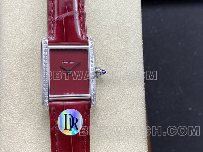 最佳复刻手表DR厂卡地亚坦克红盘石英红色表带正面实拍图