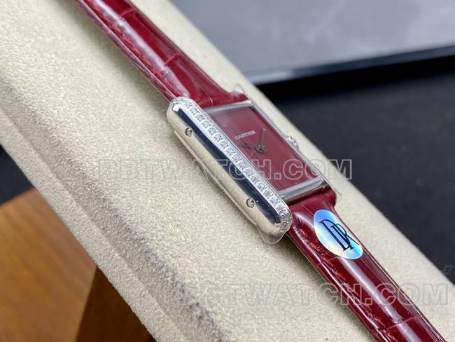 最佳复刻手表DR厂卡地亚坦克红盘石英红色表带侧面实拍图