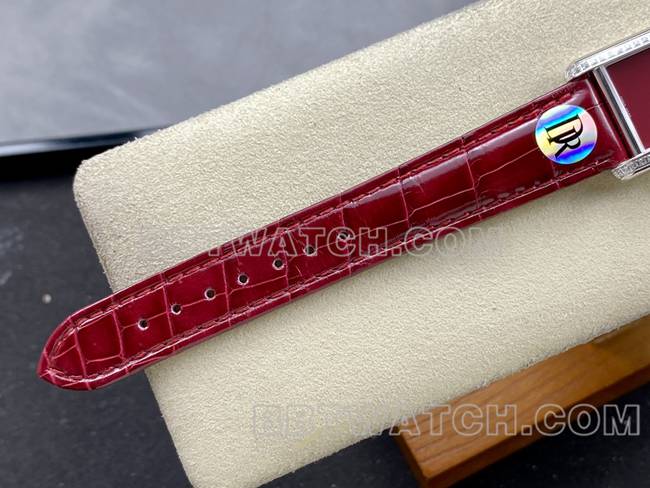 最佳复刻手表DR厂卡地亚坦克红盘石英红色表带表带实拍图