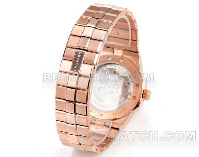 超级克隆手表萧邦GH厂雪山傲翼蓝盘41mm玫瑰金钢表带表带实拍图