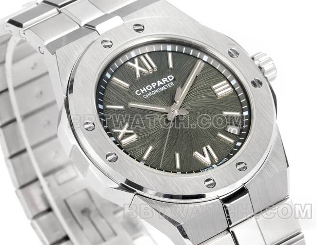 最佳复刻手表GH厂萧邦雪山傲翼灰盘41mm正面实拍图