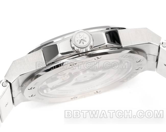 顶级复刻手表GH厂萧邦雪山傲翼宝石蓝盘41mm侧面实拍图