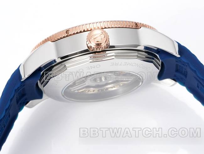 最佳复刻手表百年灵BLS厂超级海洋文化蓝盘橡胶表带侧面实拍图