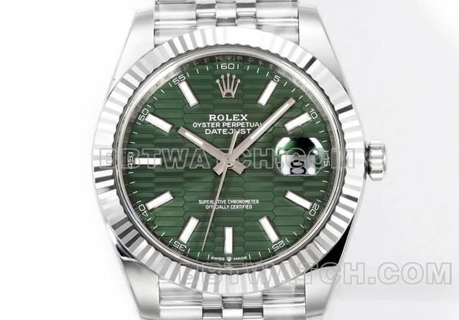 最优复刻手表JF厂日志劳力士绿盘3235机械41毫米正面实拍图
