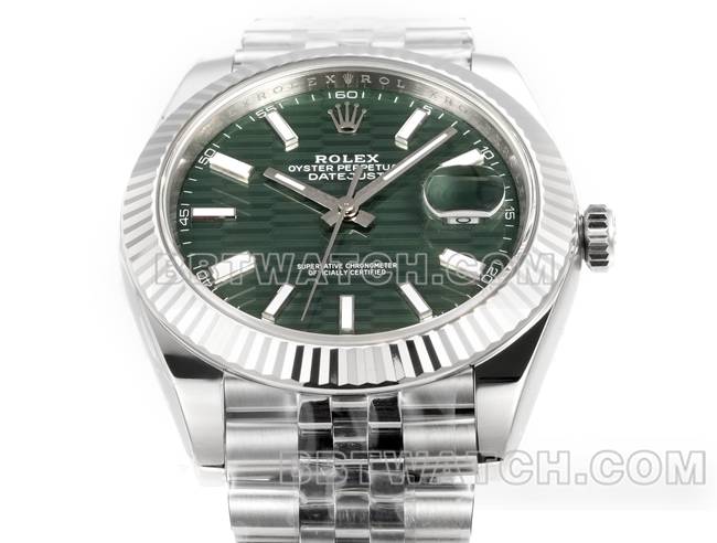 最优复刻手表JF厂日志劳力士绿盘3235机械41毫米正面实拍图