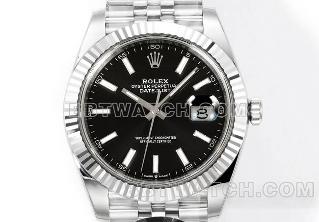 1:1复刻手表JF厂日志劳力士黑盘3235机械41毫米正面实拍图