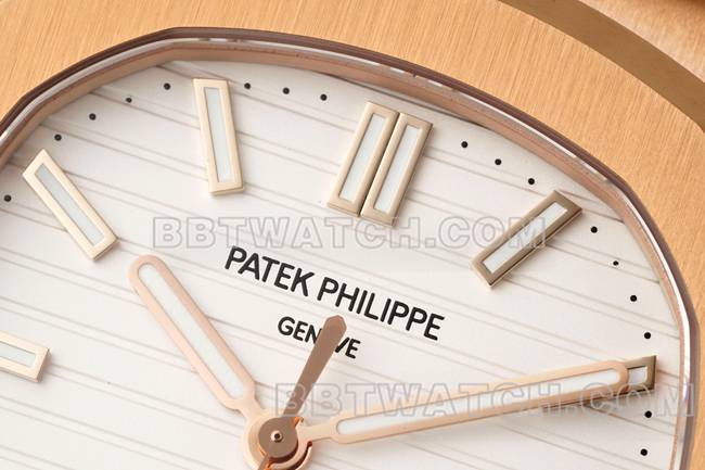 1:1复刻手表鹦鹉螺DDF厂百达翡丽白盘皮革表带5711正面实拍图