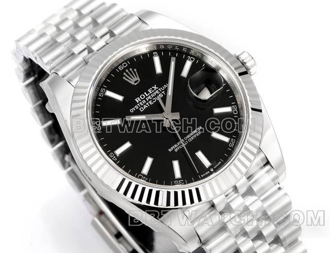 1:1复刻手表JF厂日志劳力士黑盘3235机械41毫米正面实拍图