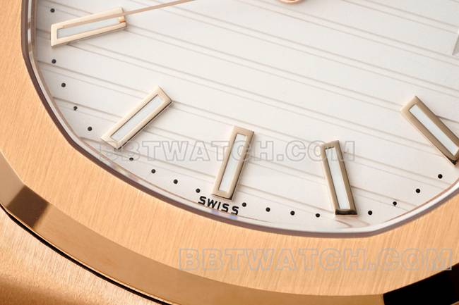 1:1复刻手表鹦鹉螺DDF厂百达翡丽白盘皮革表带5711正面实拍图