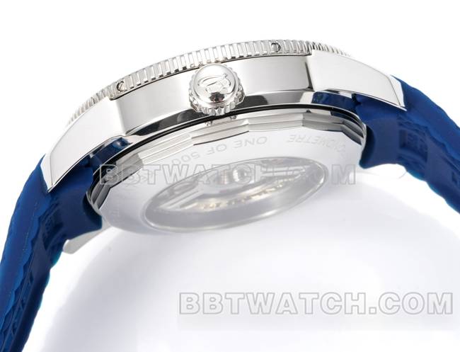 最优复刻手表超级海洋文化BLS厂百年灵蓝盘橡胶表带侧面实拍图