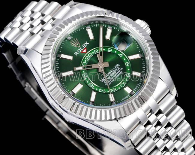 1:1复刻手表纵航者AR+厂劳力士绿盘机械正面实拍图