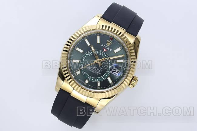 最优复刻手表ZF厂纵航者劳力士黑盘9002机械橡胶表带正面实拍图