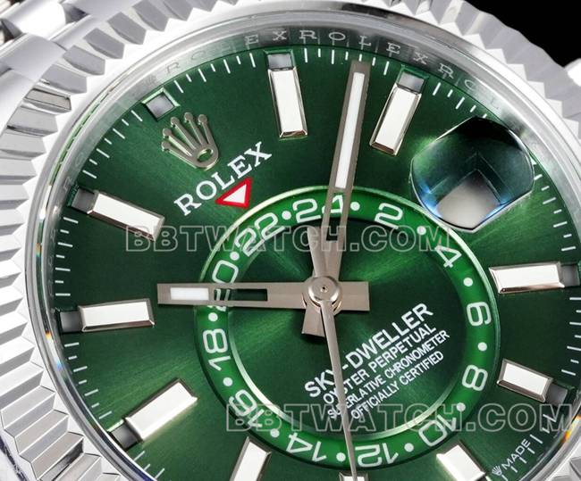 1:1复刻手表纵航者AR+厂劳力士绿盘机械正面实拍图