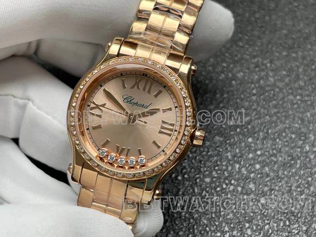 1:1复刻手表YF厂萧邦HAPPY SPORT玫瑰金盘钻圈2892机械正面实拍图