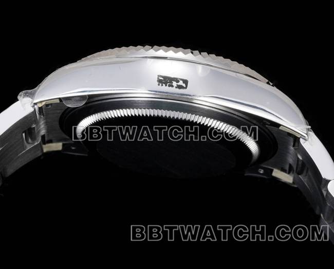 顶级复刻手表AR+厂纵航者劳力士蓝盘机械钢表带侧面实拍图