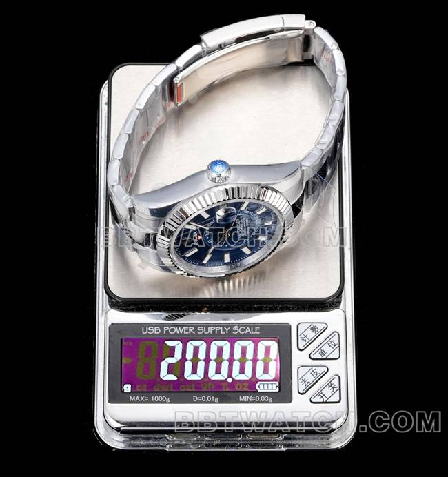 顶级复刻手表AR+厂纵航者劳力士蓝盘机械钢表带重量实拍图