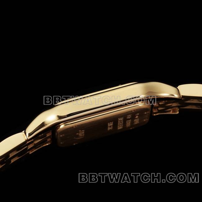 顶级复刻手表猎豹BBa厂卡地亚白盘黄金钢带石英侧面实拍图