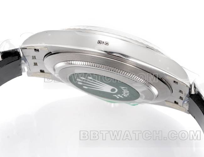 超级克隆手表日志JF厂劳力士深蓝盘3235机械41毫米侧面实拍图