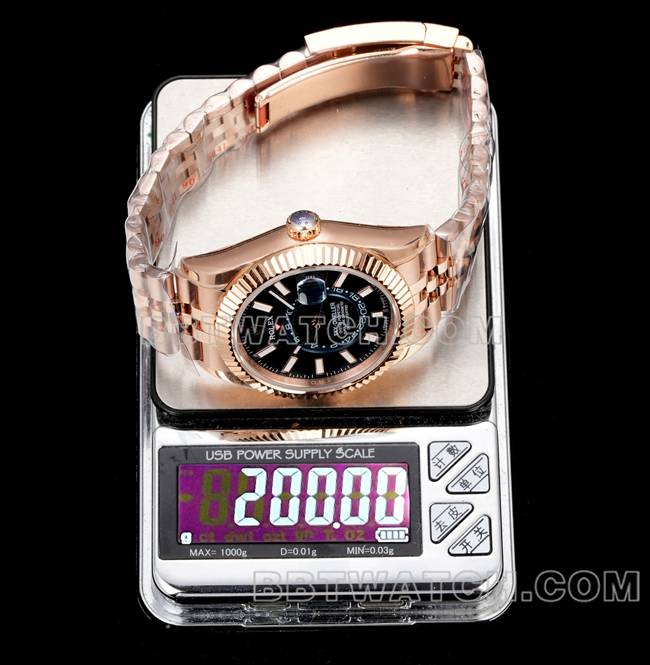 最佳复刻手表AR+厂纵航者劳力士蓝盘机械玫瑰金钢表带重量实拍图