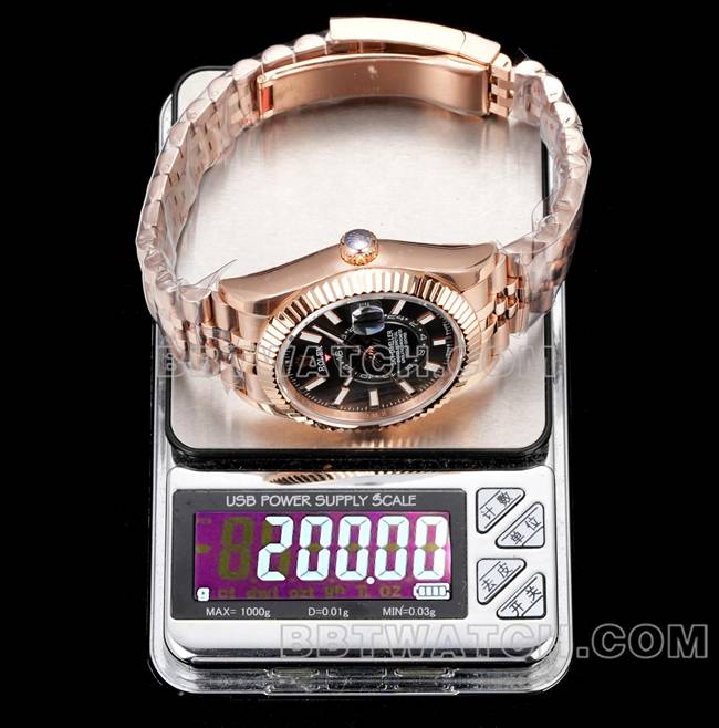 顶级复刻手表AR+厂劳力士纵航者黑盘机械玫瑰金钢表带重量实拍图