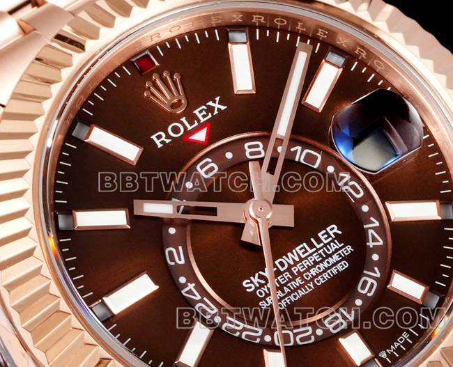 最优复刻手表AR+厂劳力士纵航者棕盘机械玫瑰金钢表带正面实拍图