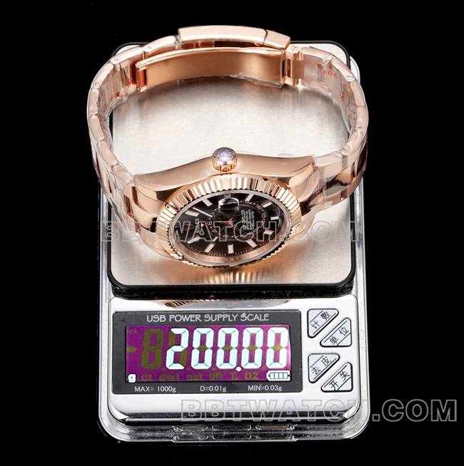 超级克隆手表AR+厂劳力士纵航者棕盘机械玫瑰金重量实拍图