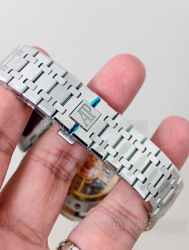超级克隆手表皇家橡树DDF厂爱彼蓝盘4401机械26240表带实拍图