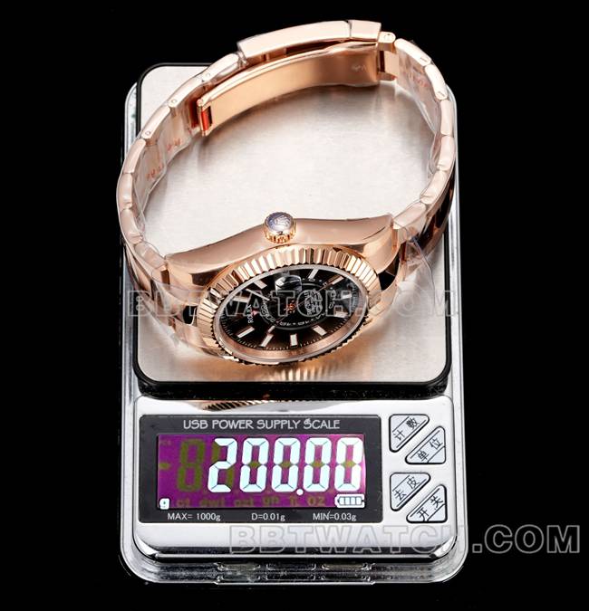 最优复刻手表劳力士AR+厂纵航者黑盘机械玫瑰金重量实拍图