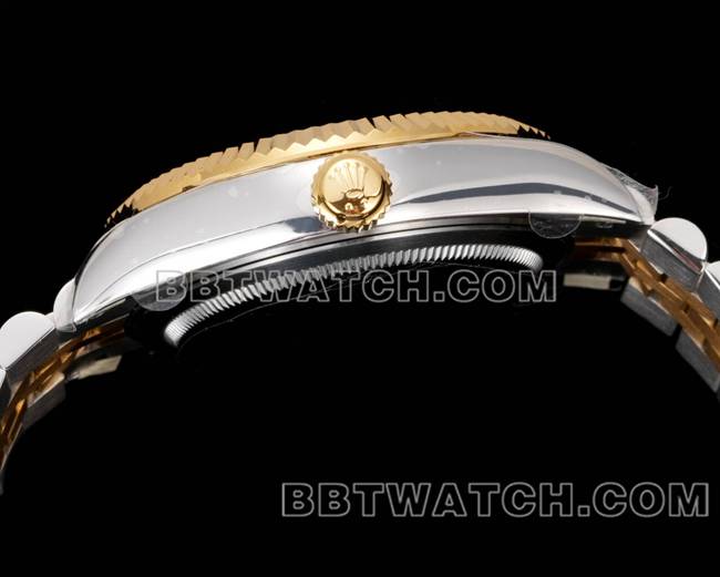 1:1复刻手表劳力士AR+厂纵航者白盘机械间金侧面实拍图