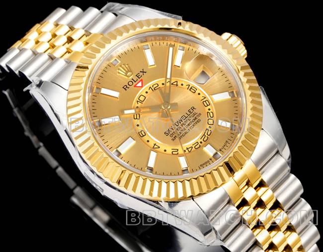 超级克隆手表劳力士AR+厂纵航者金盘机械间金正面实拍图