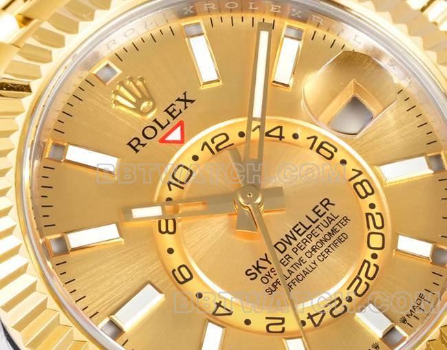 超级克隆手表劳力士AR+厂纵航者金盘机械间金正面实拍图