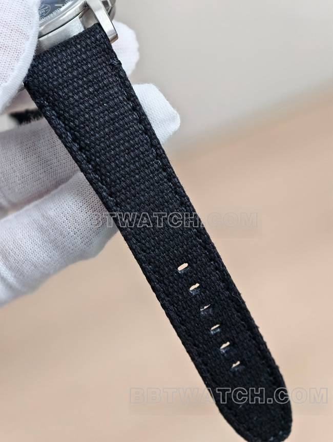 顶级复刻手表CODE 11.59爱彼APS厂烟熏蓝盘4401机械26393表带实拍图