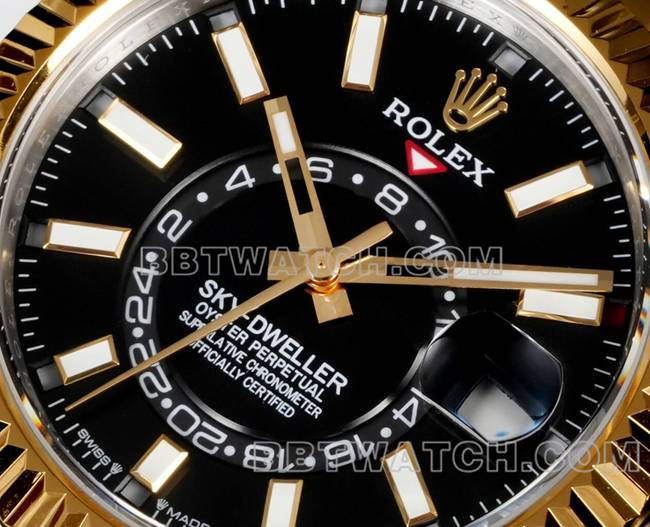 最佳复刻手表纵航者AR+厂劳力士黑盘机械间金钢表带正面实拍图