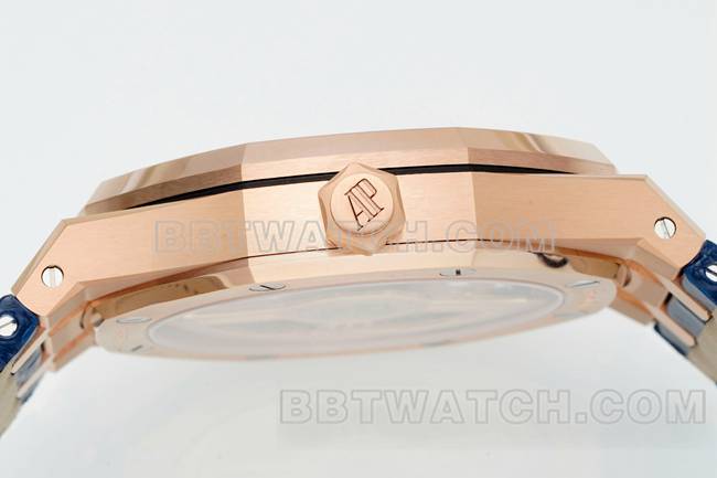 1:1复刻手表皇家橡树DDF厂爱彼蓝盘玫瑰金4302机械皮革表带15510侧面实拍图