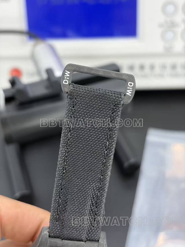 最佳复刻手表DIW厂迪通拿劳力士黑盘机械4130表扣实拍图