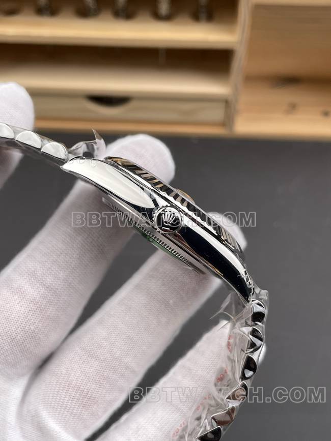 顶级复刻手表VS厂日志劳力士灰盘3235机械41mm侧面实拍图