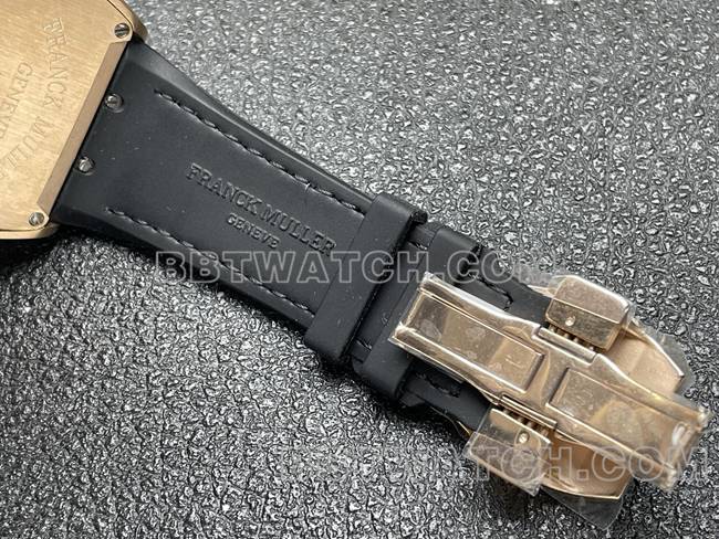 顶级复刻手表ABF厂法兰克穆勒V45黑盘玫瑰金壳皮革表带表扣实拍图