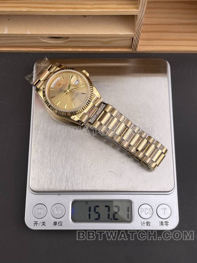 最优复刻手表QF厂星期日历劳力士金盘黄金2836机械36mm重量实拍图