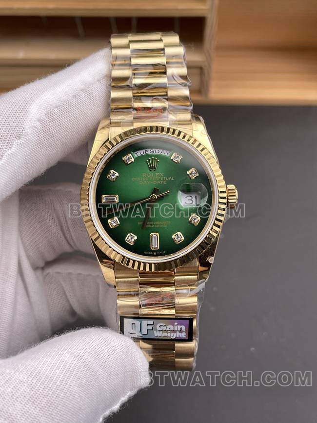 1:1复刻手表QF厂星期日历劳力士烟熏绿盘黄金2836机械36mm正面实拍图