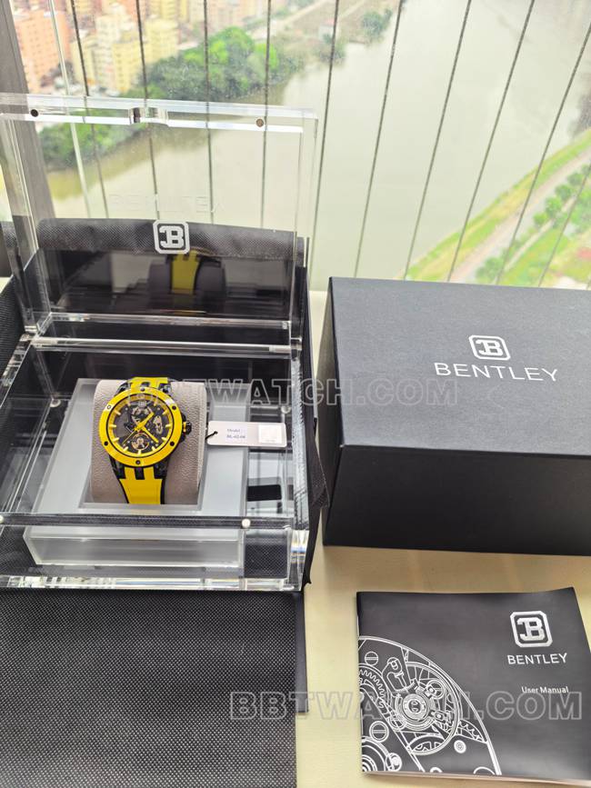 顶级复刻手表宾利BL-62巅峰黄色橡胶表带正面实拍图