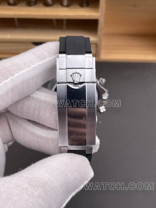 1:1复刻手表QF厂迪通拿劳力士银灰盘4131机械表带实拍图