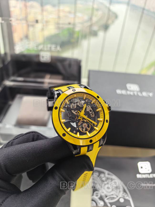 顶级复刻手表宾利BL-62巅峰黄色橡胶表带正面实拍图